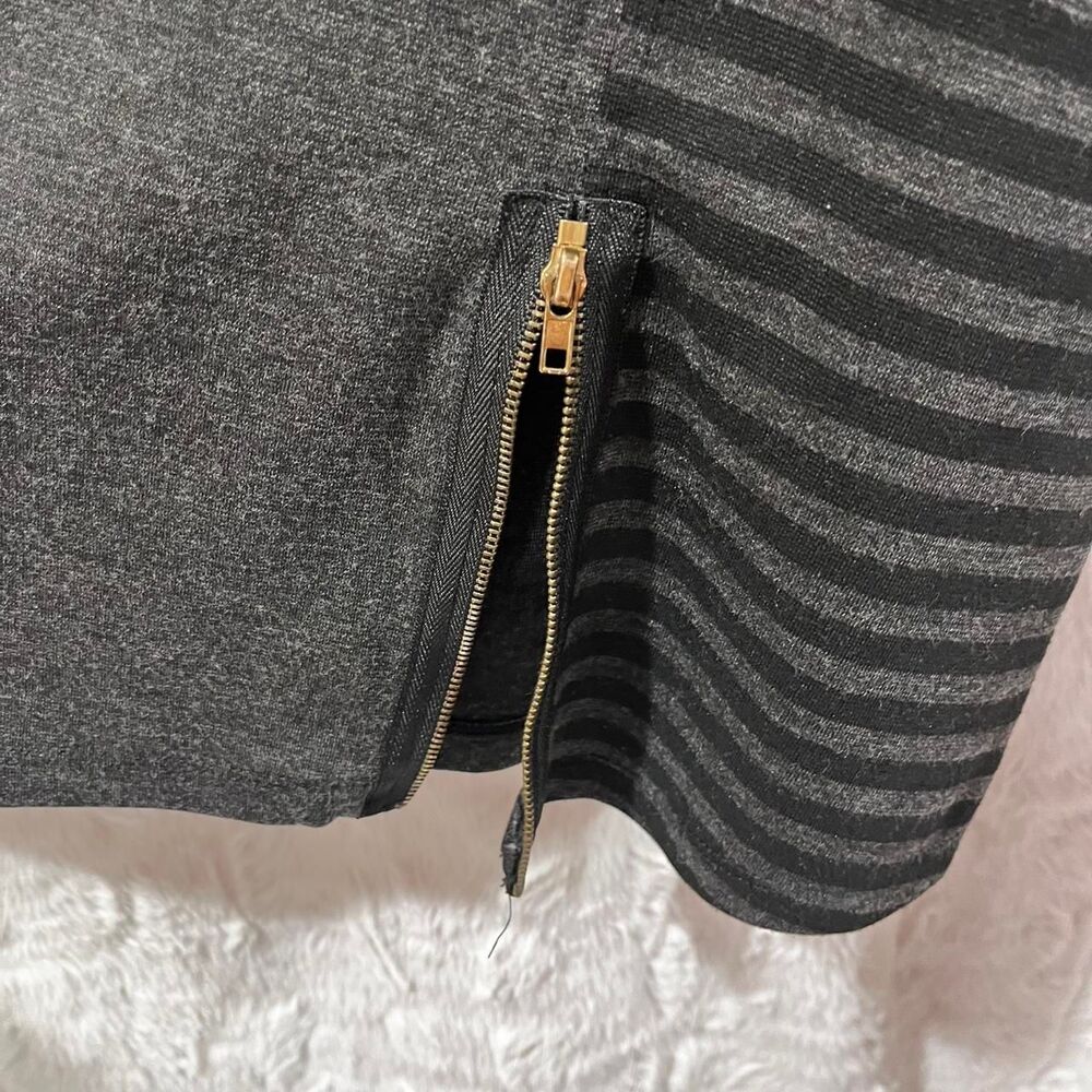 FOCUS Casual Life Grey & black striped 3/4 sleeve top - Picture 6 of 7